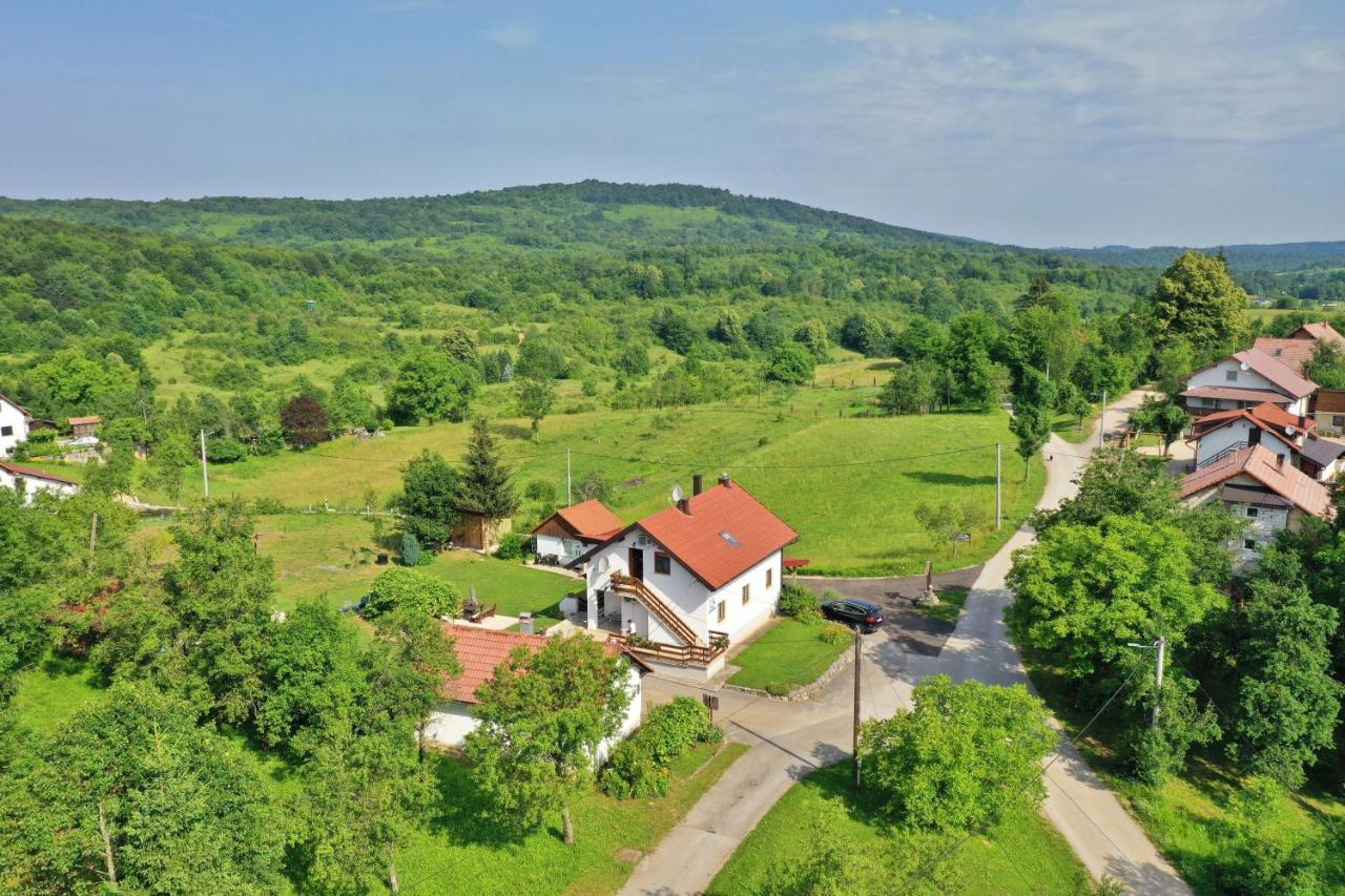 Guest House Family Dukic Rakovica Extérieur photo